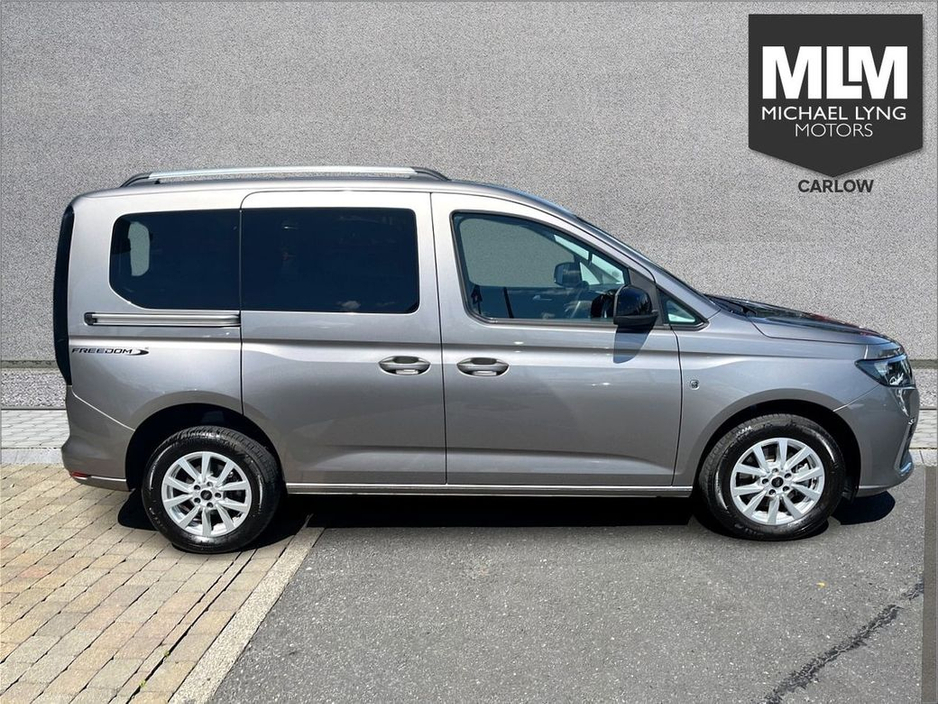 2024 Ford Transit Connect Wheelchair accessable €43,950