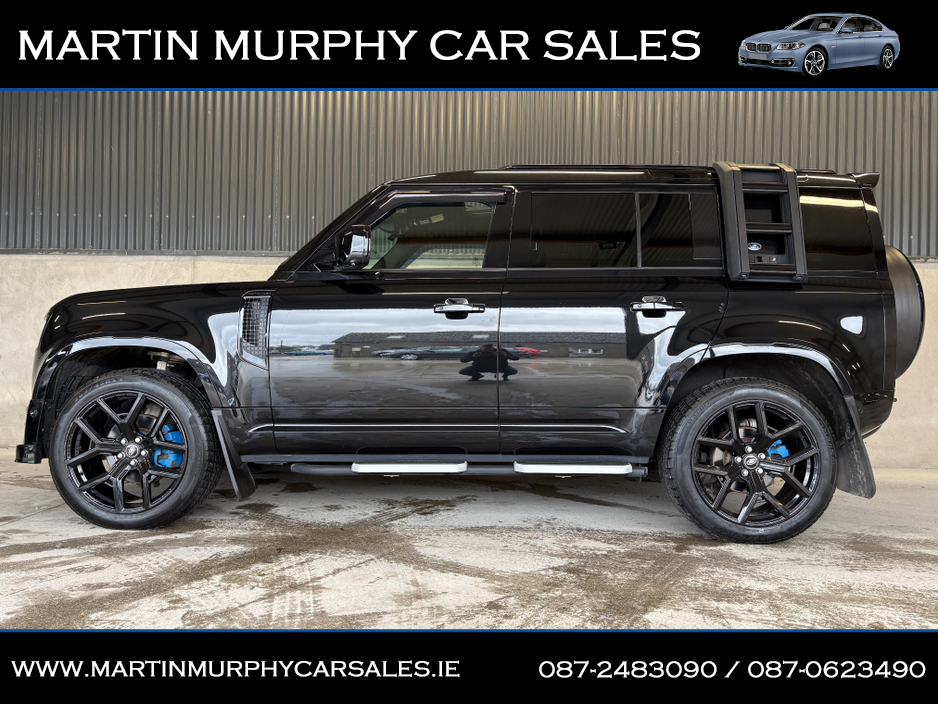2023 Land Rover Defender 110 3.0 D250 X-DYNAMIC 7 SEATS €89,950