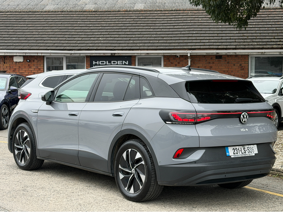 2023 Volkswagen ID.4 - image 11