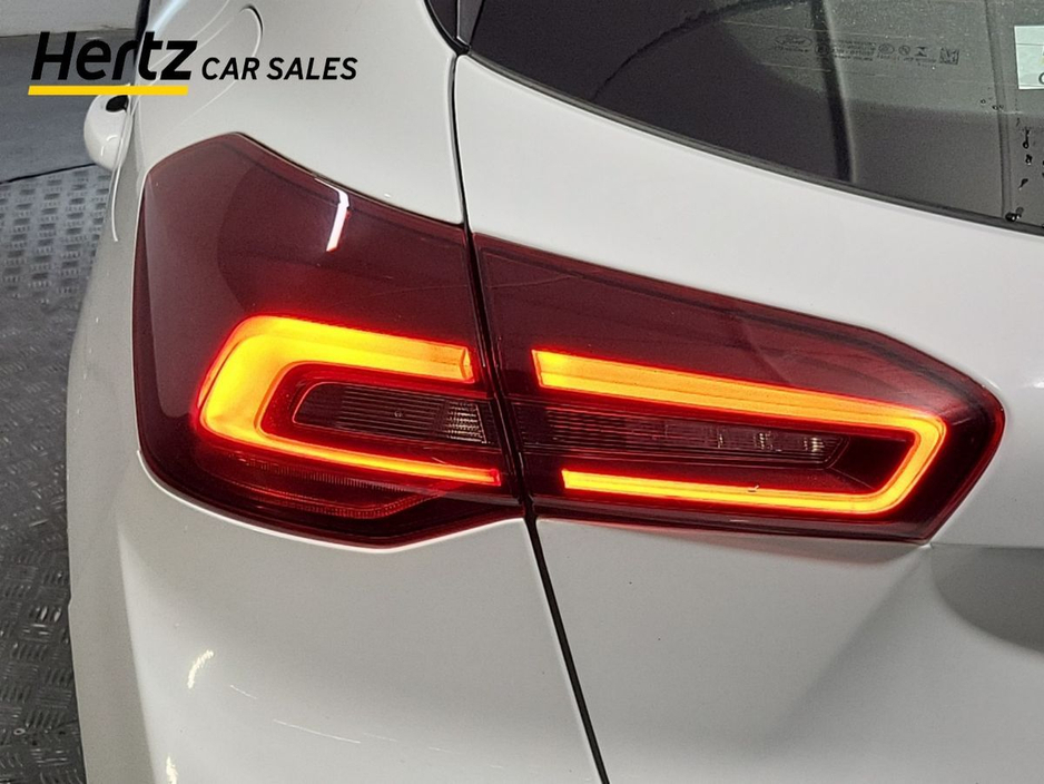 2023 Ford Focus - image 8