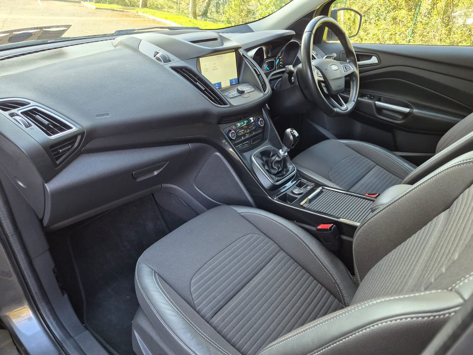 2019 Ford Kuga - image 12