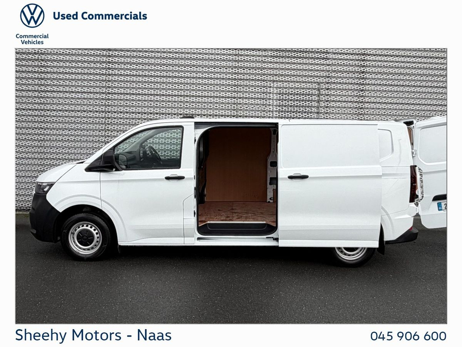 2025 Volkswagen Transporter - image 12