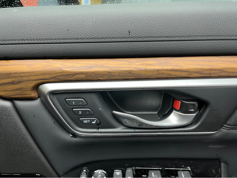 2020 Honda CR-V €29950 2020 HONDA CR-V HEV EX MASTERPIECE 2.0 AUTOMATIC / CRUISE CONTROL /REVERSE CAMERA / ELECTRIC MEMORY & HEATED SEATS / PANORAMIC SUNROOF / HEATED REAR SEATS / PADDLE SHIFTERS €29,950