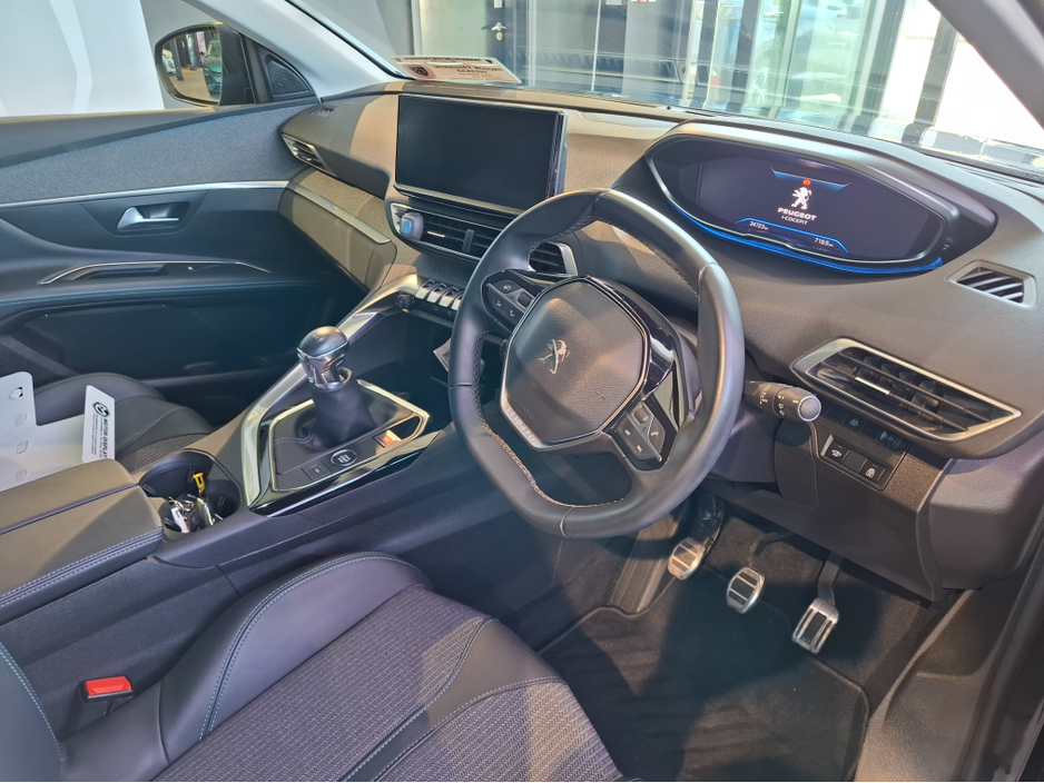 2023 Peugeot 3008 - image 22