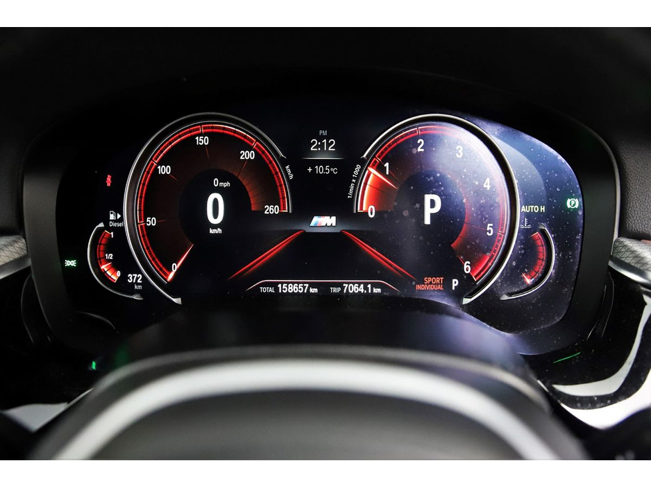 2018 BMW 5 Series - image 18