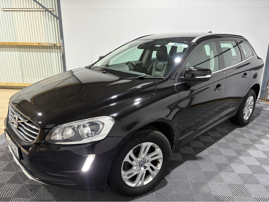 2017 Volvo XC60 SE NAV D4 2.0 TD B4 R-DESIGN MHEV 197BHP €15,950