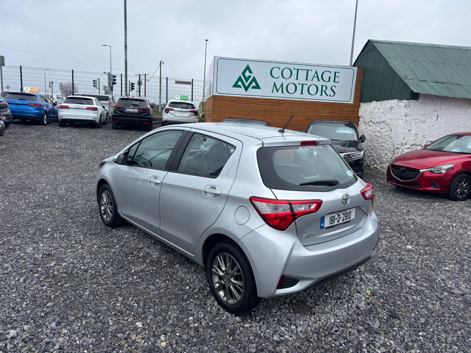 2018 Toyota Yaris - image 7