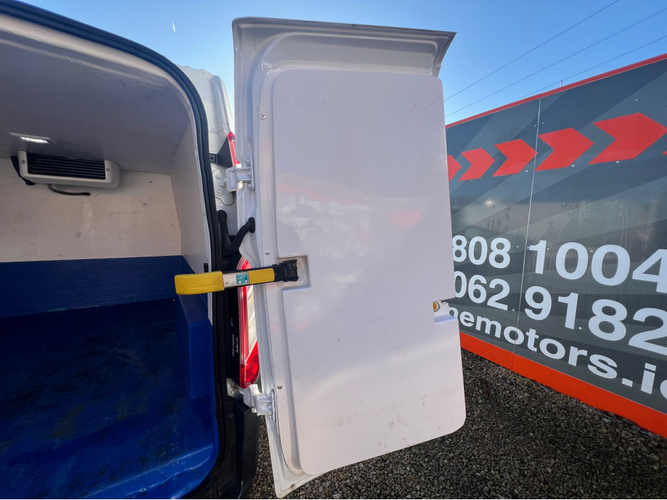 2018 Ford Transit Custom - image 17