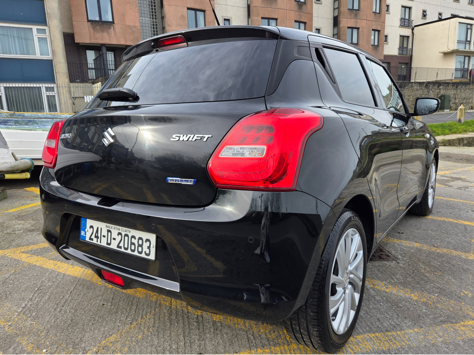 2024 Suzuki Swift - image 6