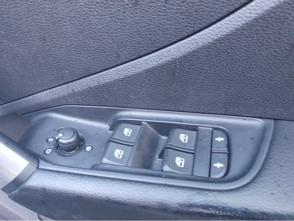 2023 Audi Q2 35 TFSI S-TRONIC 150HP SE 4DR AUTO €32,995