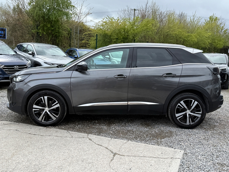 2021 Peugeot 3008 - image 6