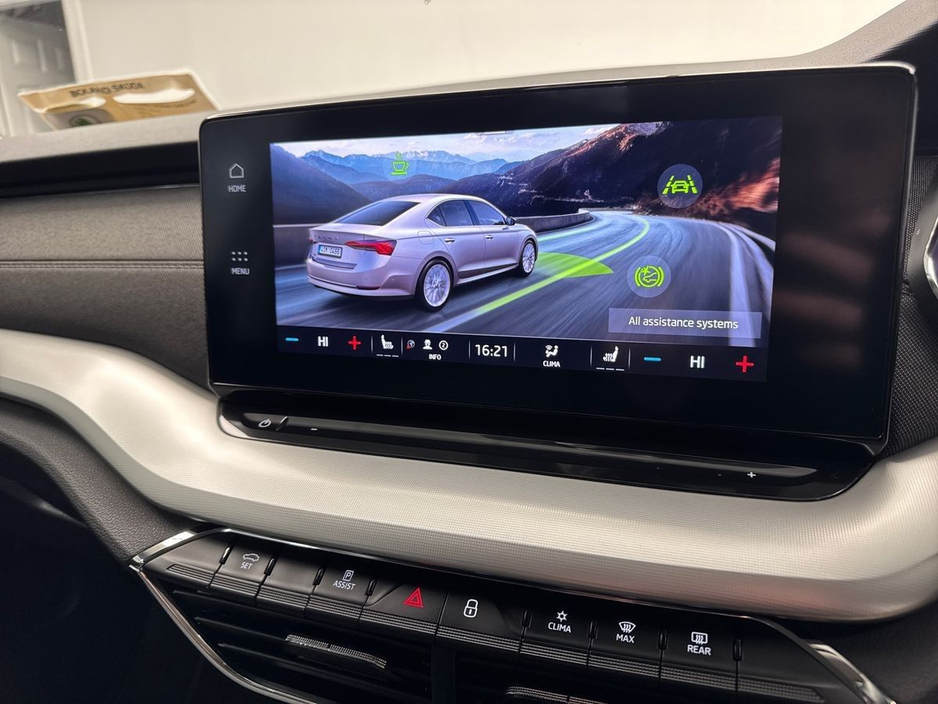 2023 Skoda Octavia - image 20