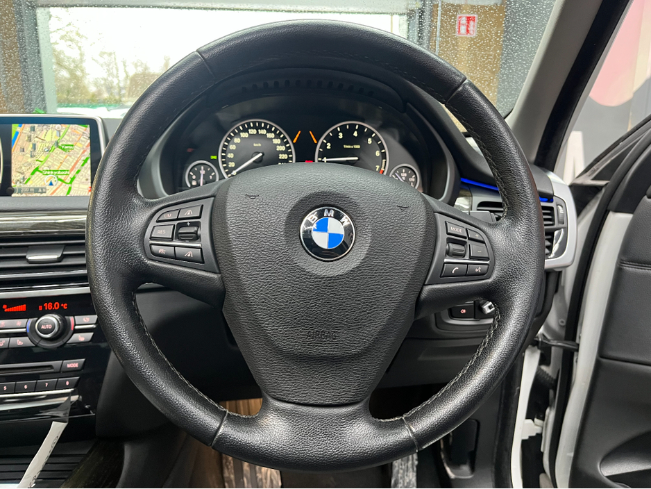 2016 BMW X5 - image 14