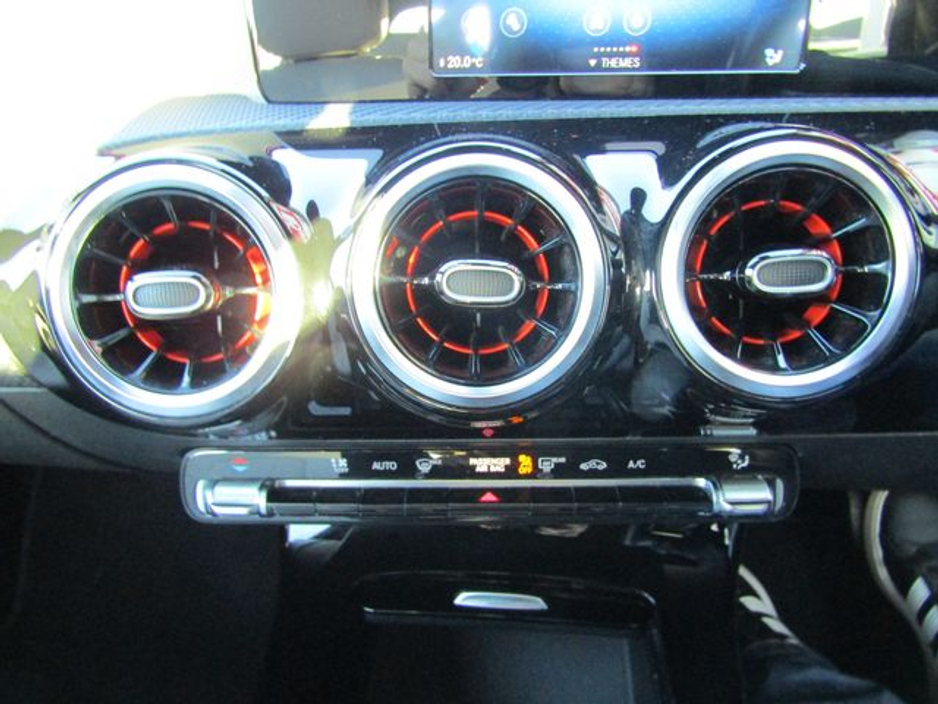 2019 Mercedes-Benz A Class A 180 5DR Auto €24,950