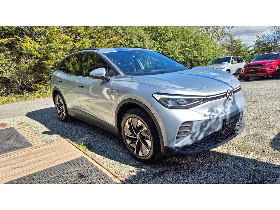 2023 Volkswagen ID.4 - image 3