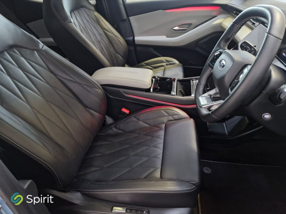 2025 Ford Explorer - image 20