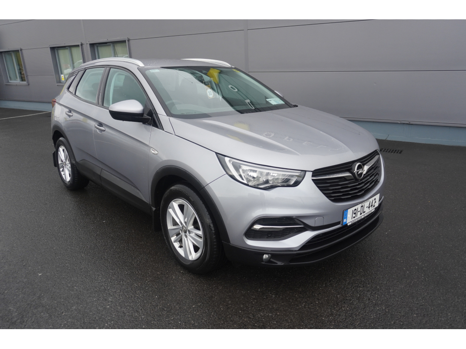 2019 Opel Grandland X - image 3