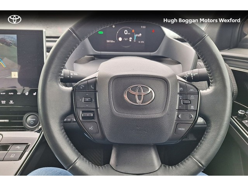 2023 Toyota bZ4X - image 14