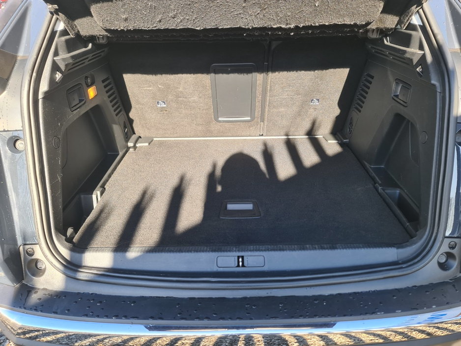 2019 Peugeot 3008 - image 17