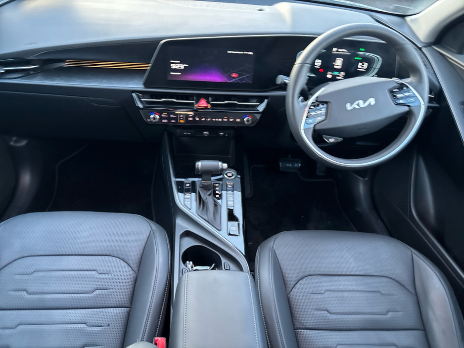 2025 Kia Niro HEV SEM €37,950