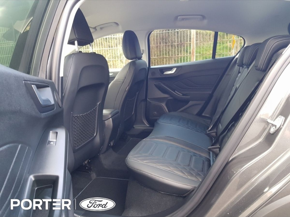 2023 Ford Focus - image 8