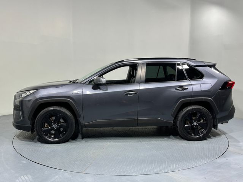 2021 Toyota Rav4 - image 4