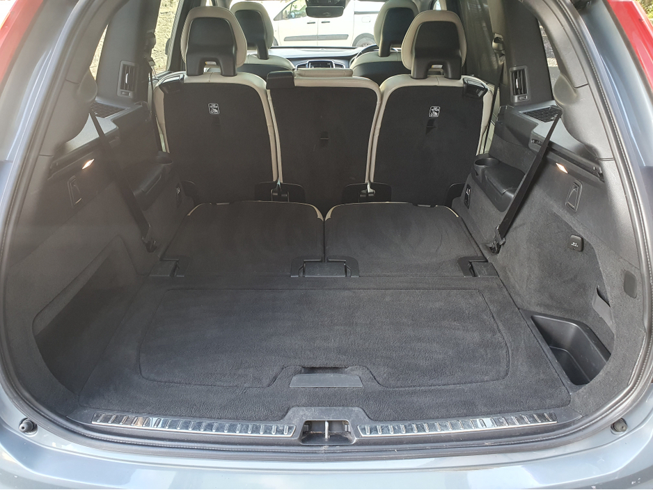 2019 Volvo XC90 - image 26