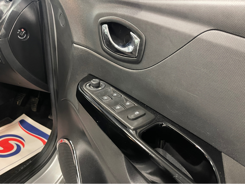 2015 Renault Captur INTENSE 1.5 DCI 90 4DR €9,899
