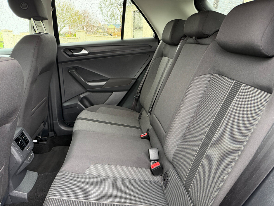 2023 Volkswagen T-Roc - image 19