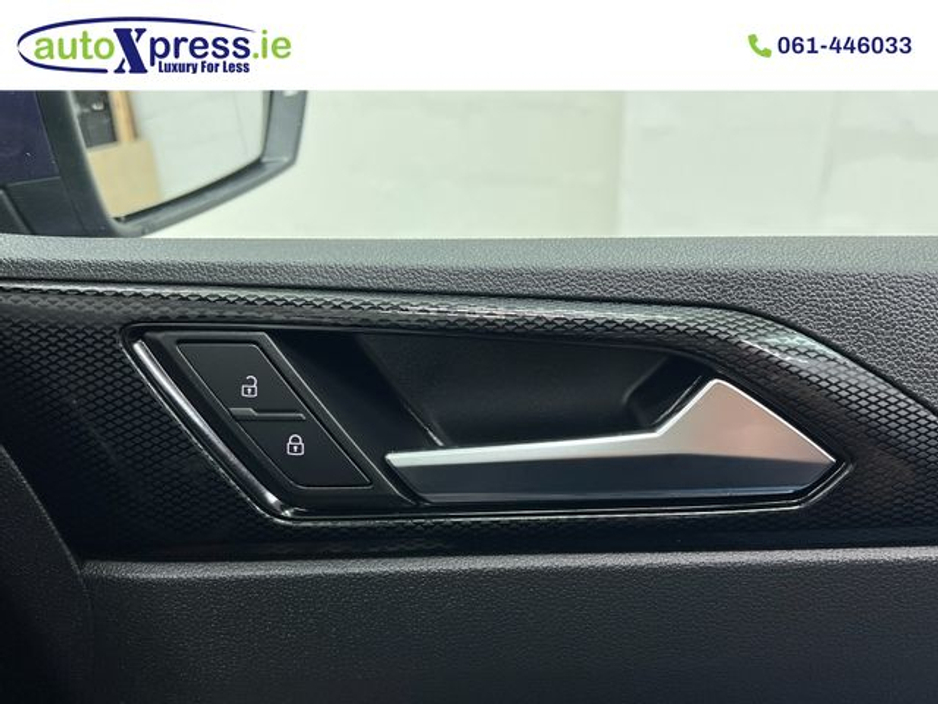 2023 Volkswagen Polo - image 29