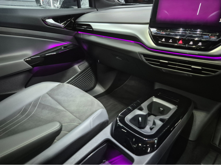 2023 Volkswagen ID.4 - image 12