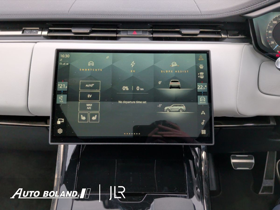2025 Land Rover Range Rover Sport - image 11