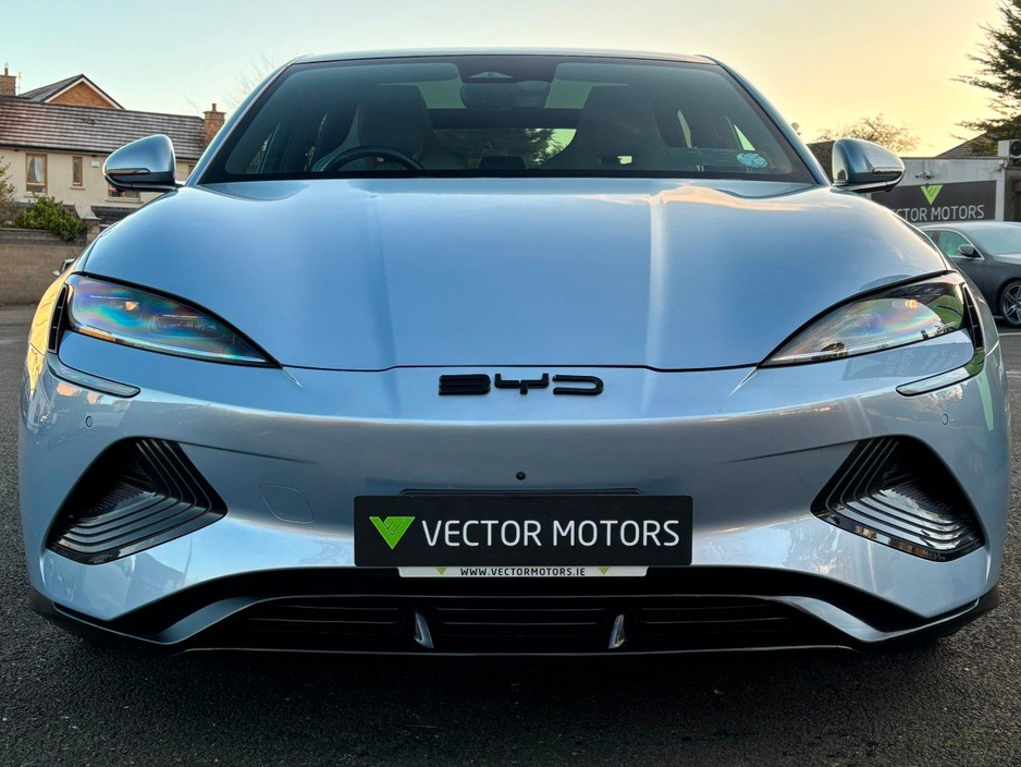 2024 BYD Seal DESIGN RWD PAN ROOF €37,995