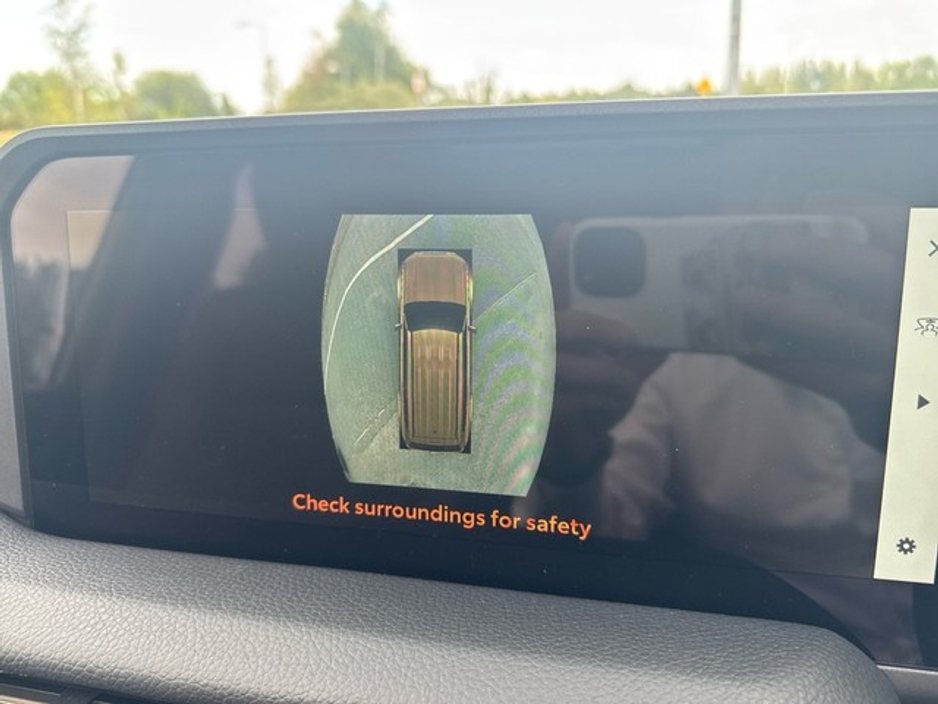 2025 Toyota Landcruiser - image 15