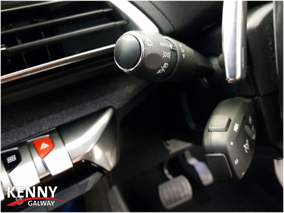 2022 Peugeot 3008 - image 39