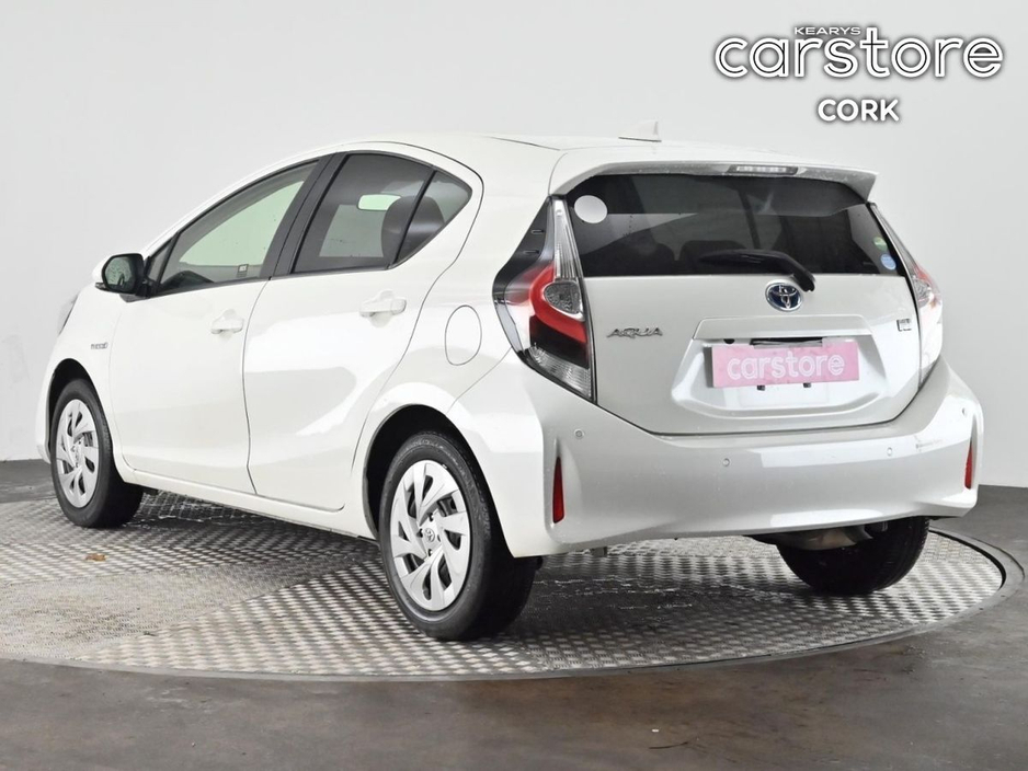 2020 Toyota Aqua - image 3