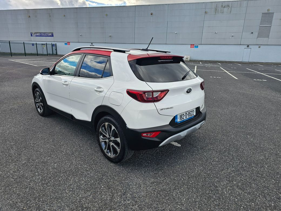 2018 Kia Stonic - image 5
