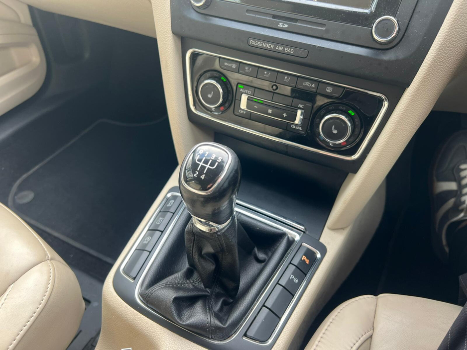 2013 Skoda Superb 1.6 TDI CR 105hp Elegance Greenline €8,950