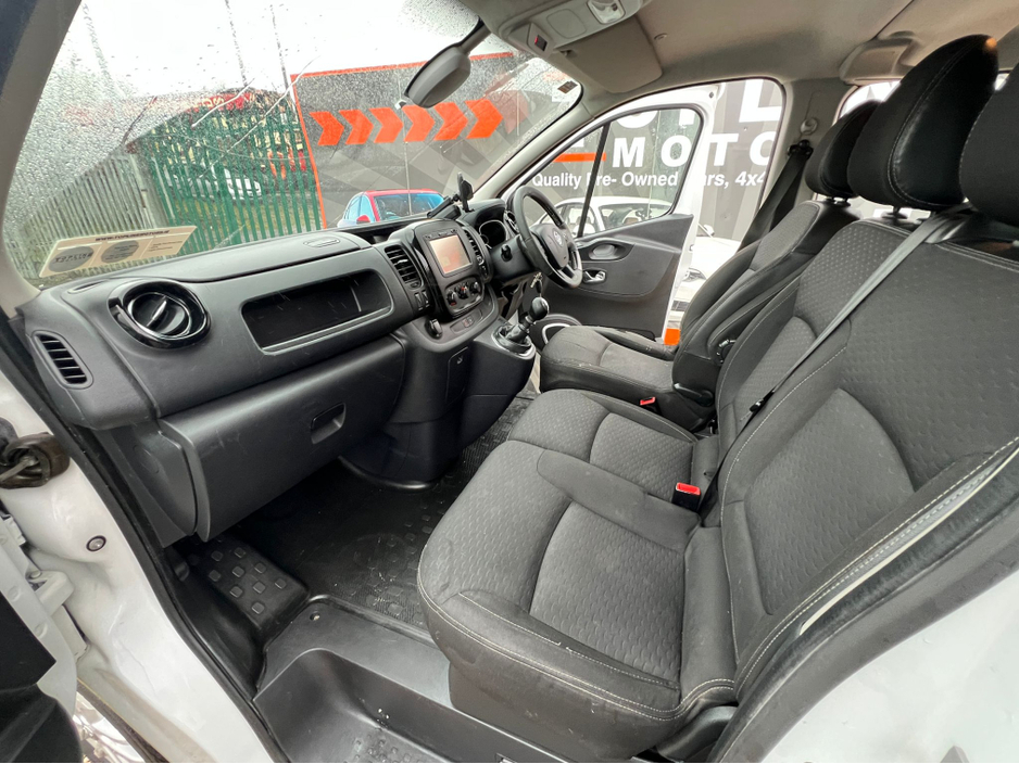 2017 Opel Vivaro LIMITED EDITION// 6 SEATER CREW CAB//NEW DOE €14,950