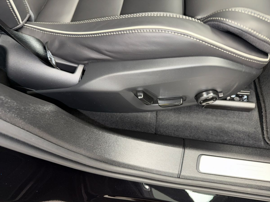 2026 Volvo XC60 - image 22