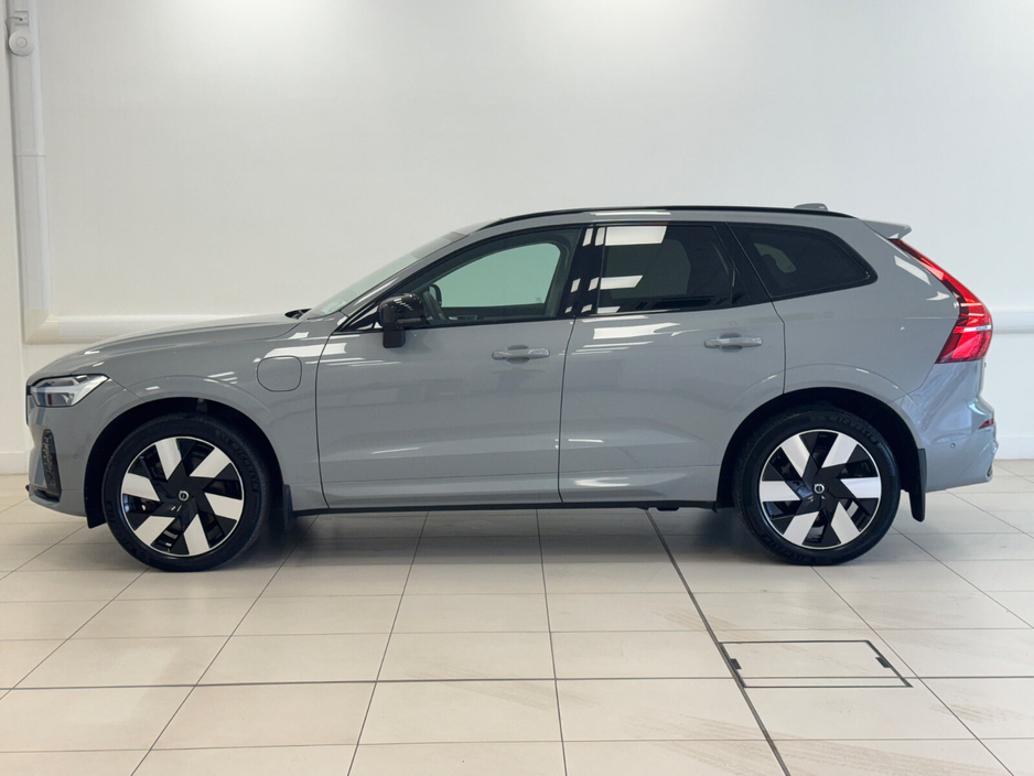 2024 Volvo XC60 - image 4