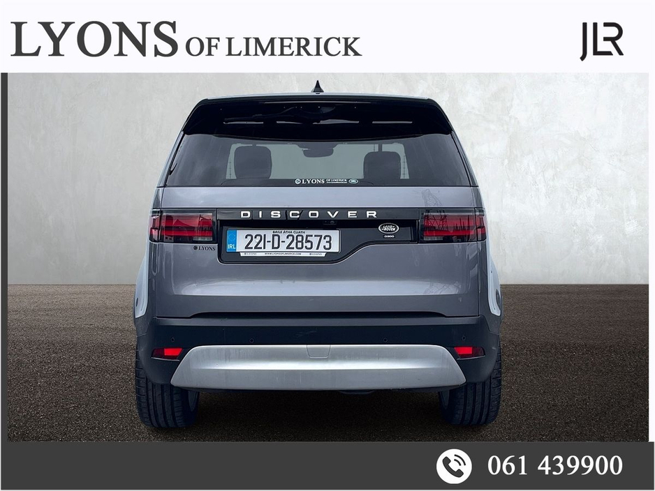 2022 Land Rover Discovery - image 7