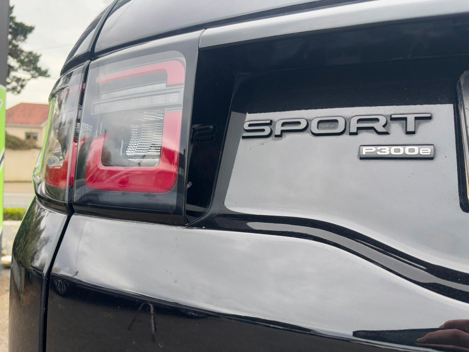 2022 Land Rover Discovery Sport - image 21