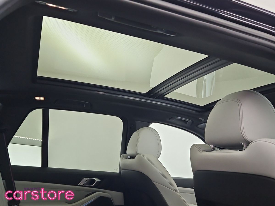 2023 BMW X5 xDrive45e M Sport Pro €64,880