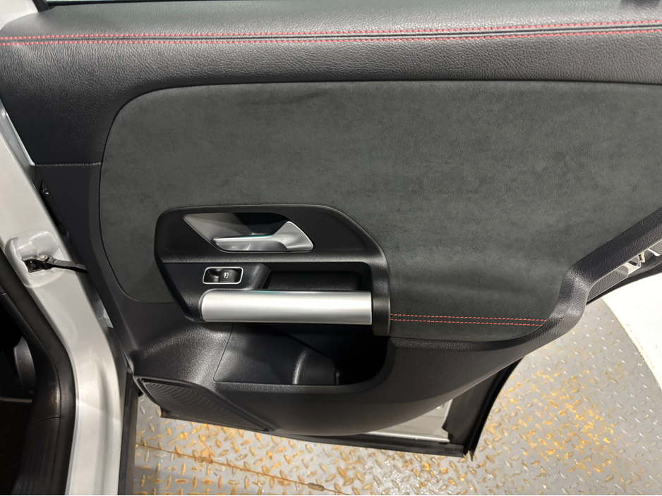 2023 Mercedes-Benz GLA Class - image 19