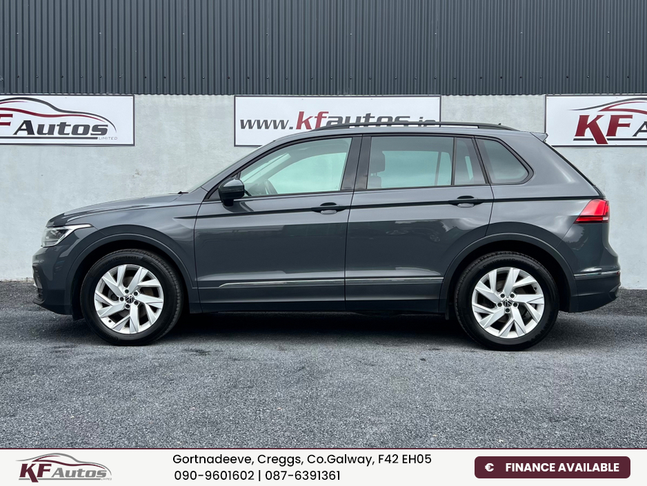 2022 Volkswagen Tiguan Life 2.0TDI 150bhp 6 Speed Manual 5dr - 221 Reg €30,995