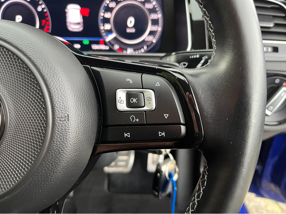 2019 Volkswagen Golf - image 25