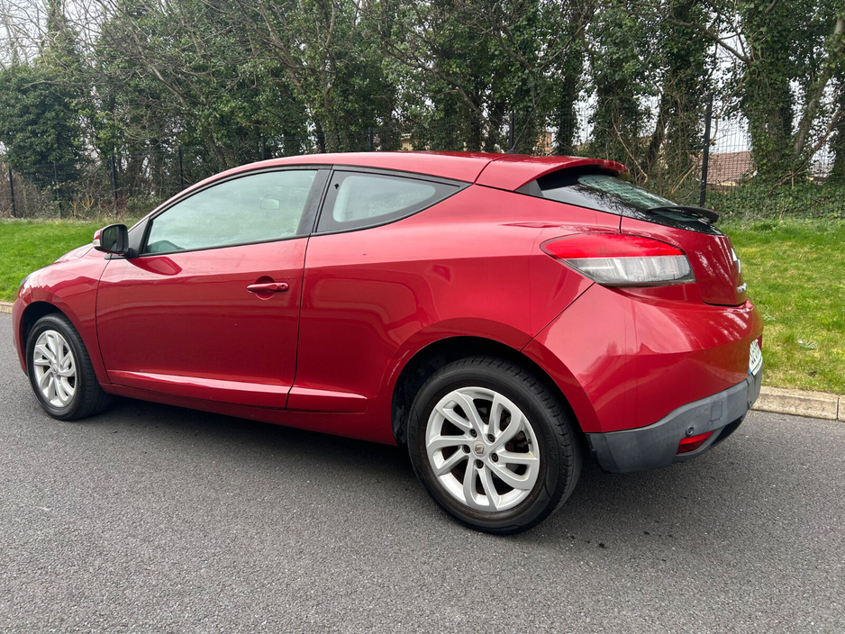 2013 Renault Megane - image 7