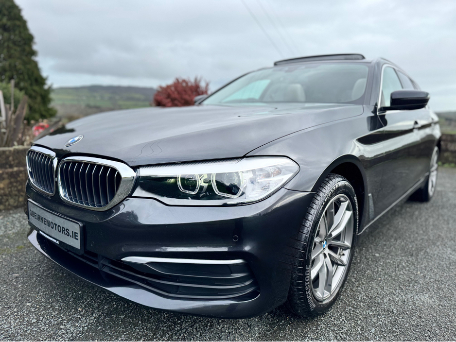 2019 BMW 5 Series 520D TOURING * PANROOF * 3D CAMERA PACK * €24,950