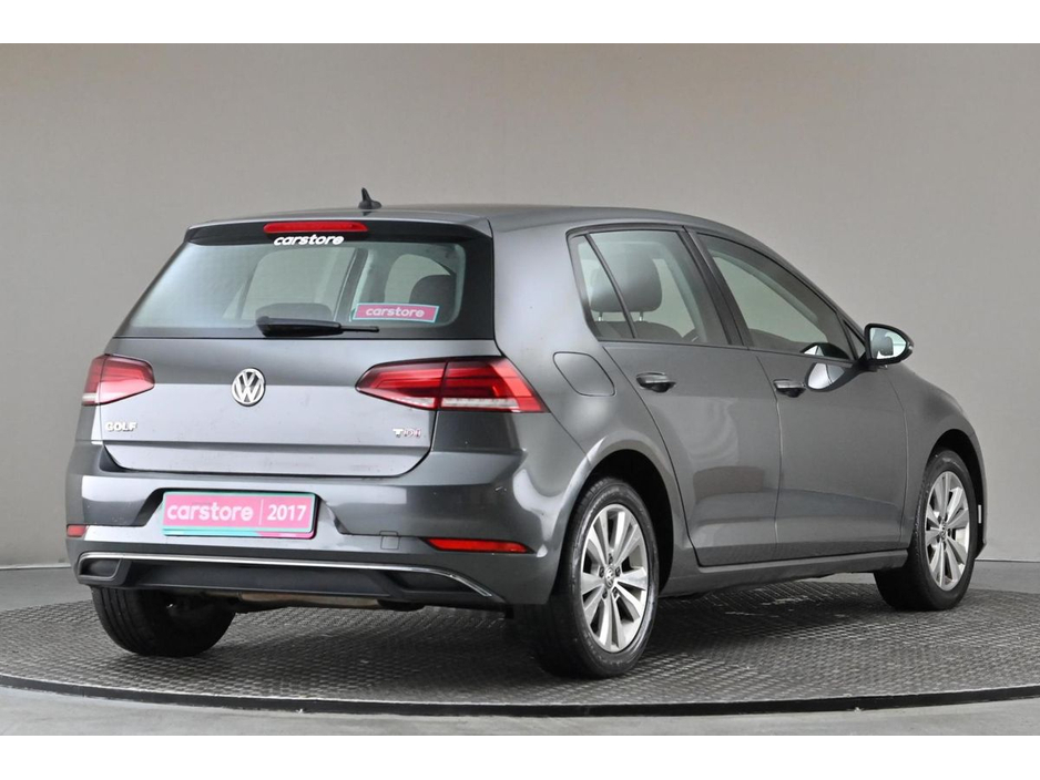 2017 Volkswagen Golf - image 9